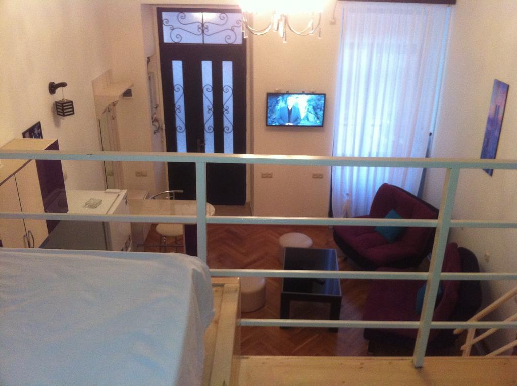 Comfortable Flat In Central Tbiliszi Szoba fotó