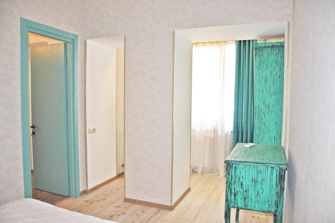 Comfortable Flat In Central Tbiliszi Kültér fotó